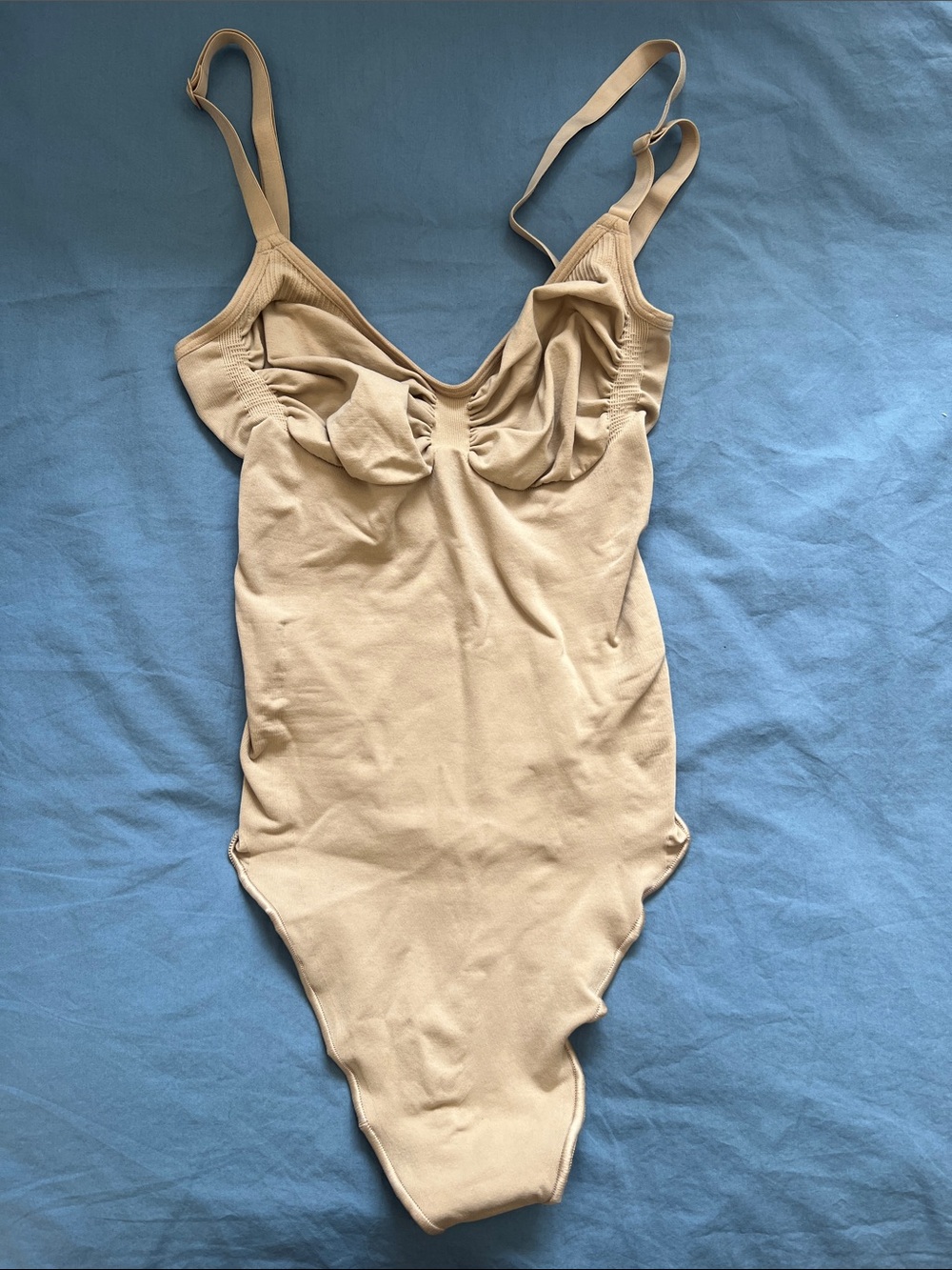 SKIMS Clay Nude Seamless Sculpt Thong Bodysuit Size Medium New Without Box